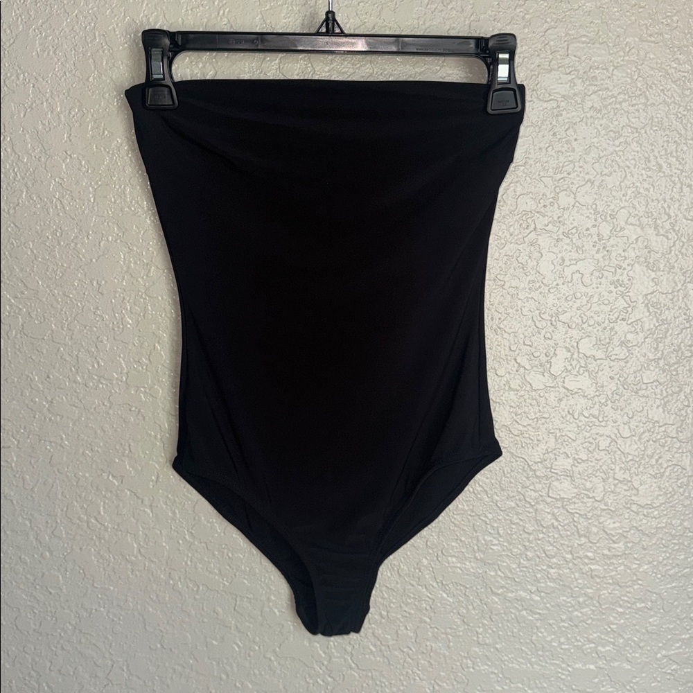 Fashion Nova Black Strapless Bodysuit Top